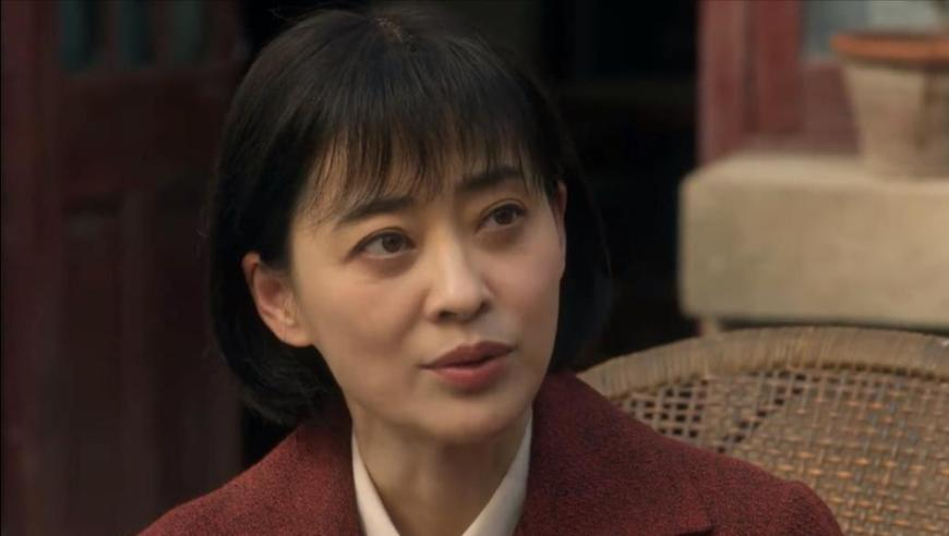 香港挂牌报码香港最快报码,女游客在斯里兰卡火车上探身坠落,多元化方案执行策略_HarmonyOSV11.49