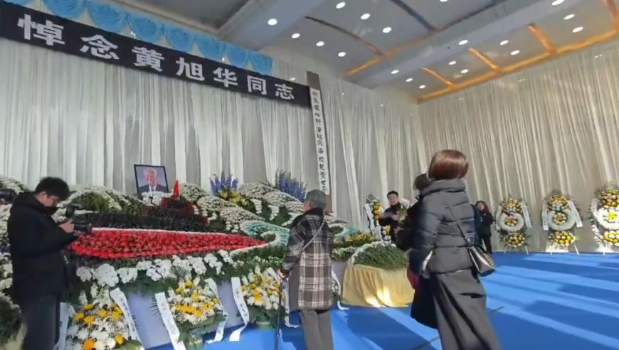 管家婆l管家婆资料大全,李现又去公园打鸟了,精准解释落实及其象征意义_视频版V4.99